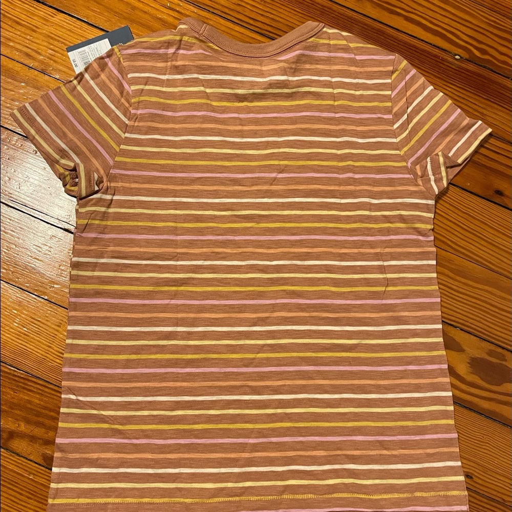 Universal Thread Tee - Picture 3 of 3